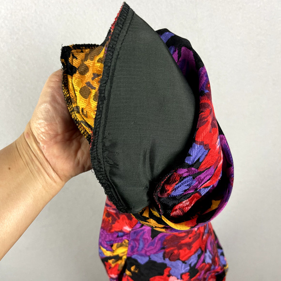 Carlisle Floral 100% Silk Top Womens 10 Blouse Colorful Bright Shoulder Pads - Picture 16 of 16